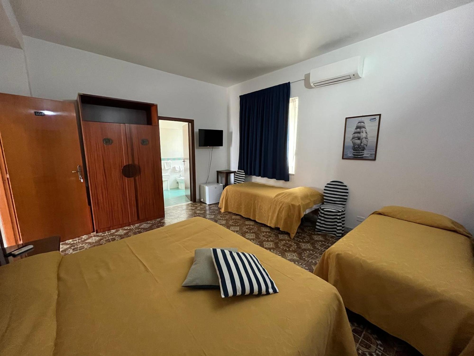 Hotel La Carruba Cetraro Exterior foto